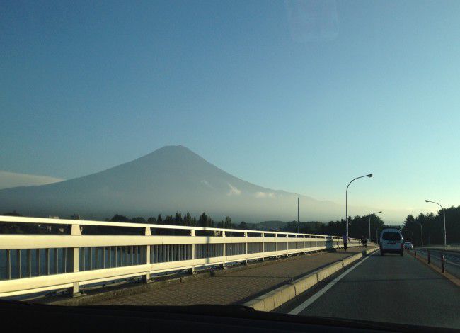 富士山の見える温泉旅館 (2)