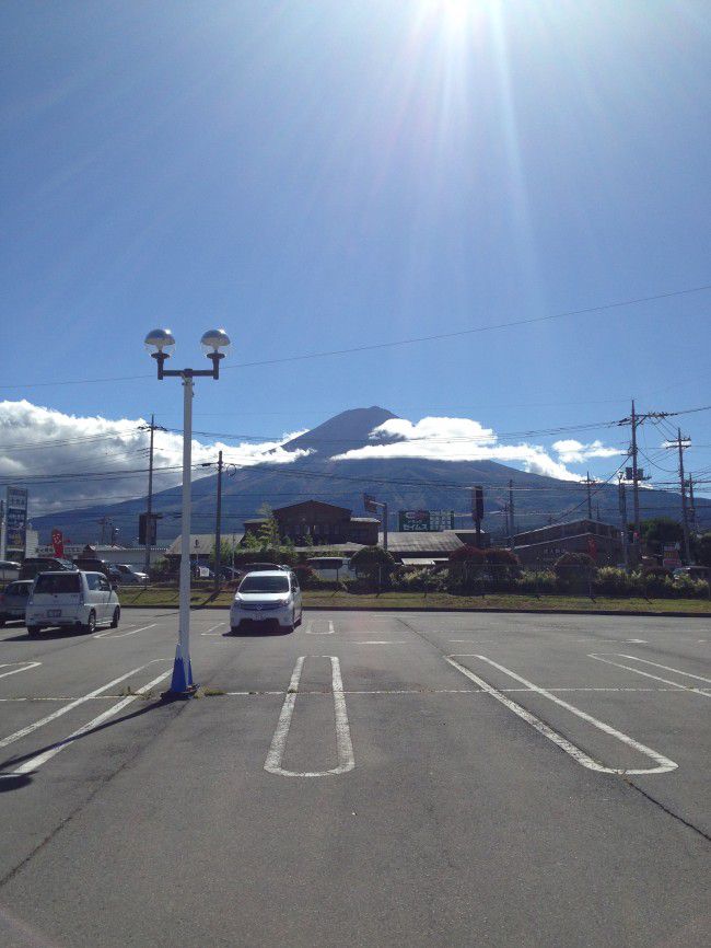 富士山の見える温泉旅館　台風後の富士山